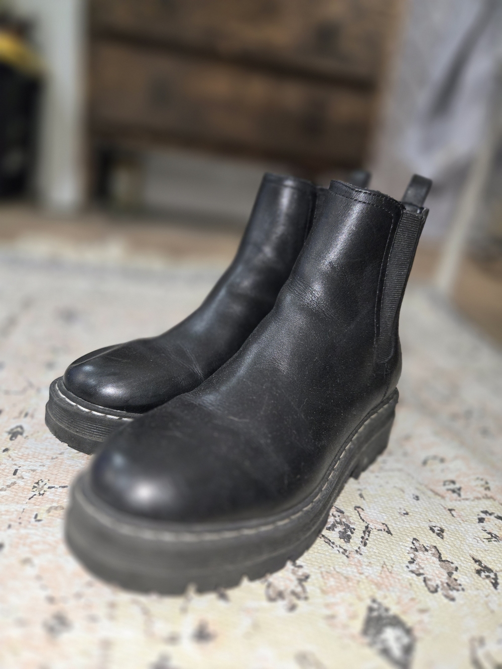 Marc Fisher Black Chelsea Platform Booties SZ 7